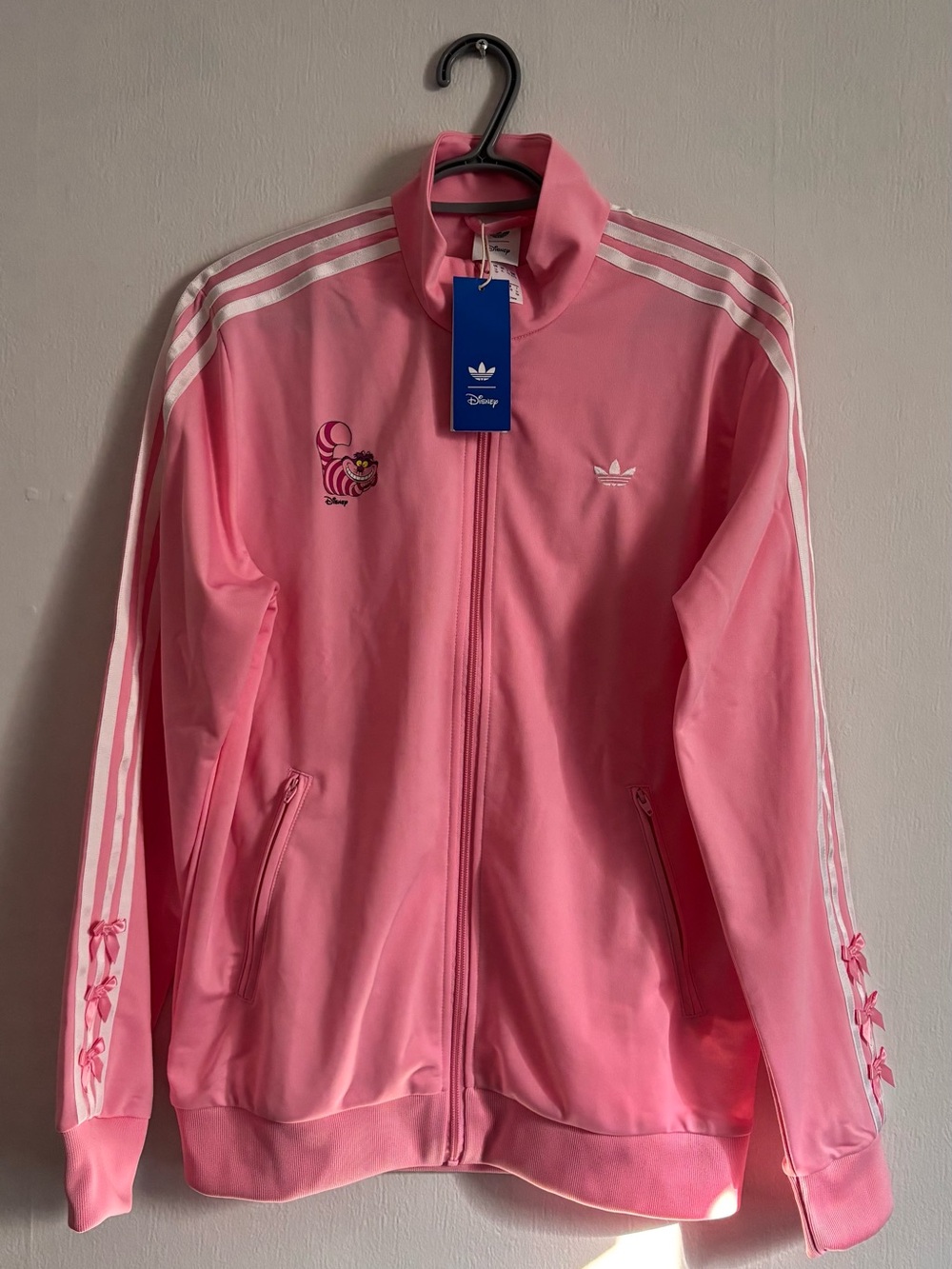 ✨ Wonderland Streetwear: Disney x Adidas Cheshire Cat Pink Track Jacket ✨ - Picture 2 of 7